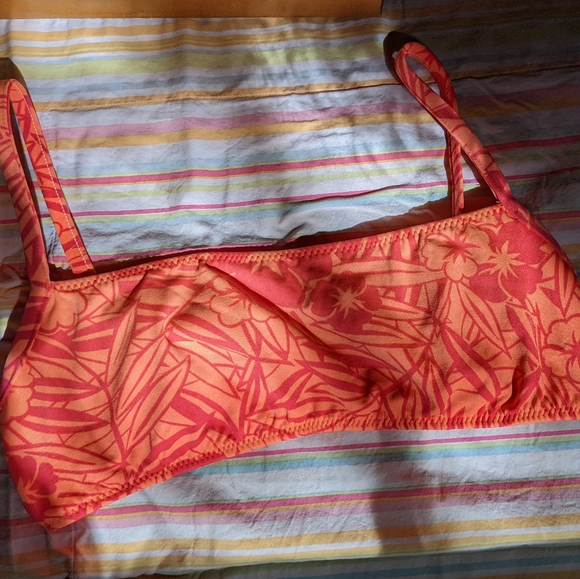 Vintage Orange & Red Hibiscus Floral Bikini Top - Picture 2 of 10